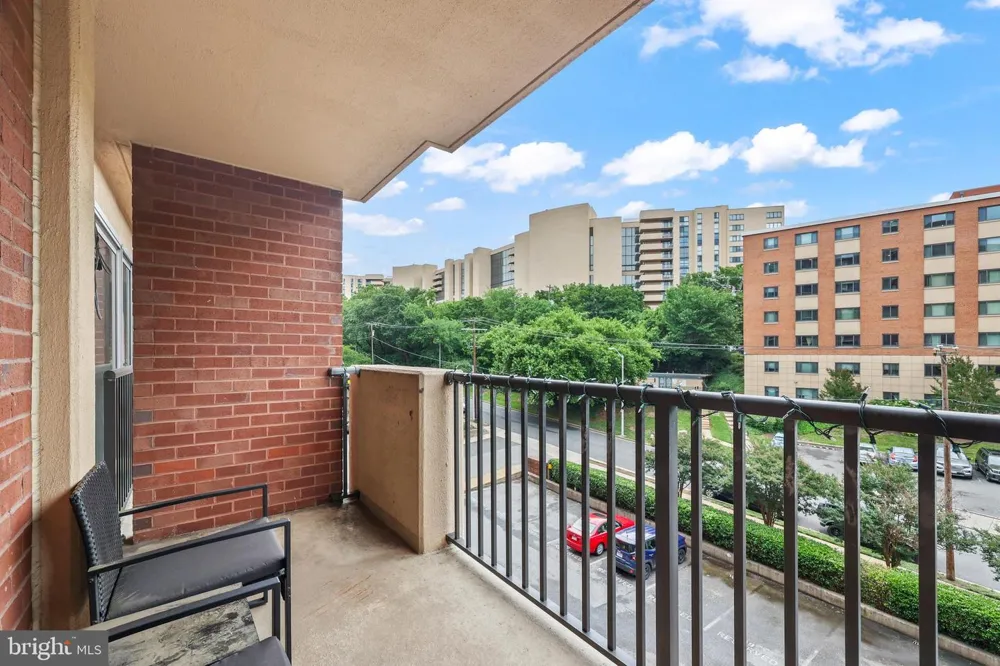 1300 ARMY NAVY DRIVE #320 Arlington, VA 22202
