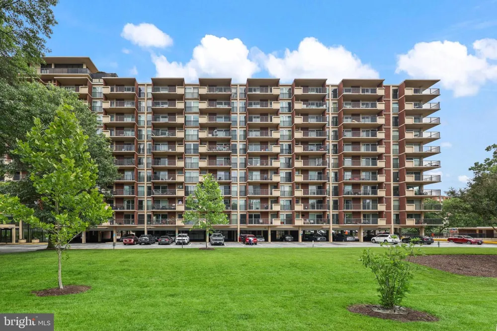 1300 ARMY NAVY DRIVE #320 Arlington, VA 22202