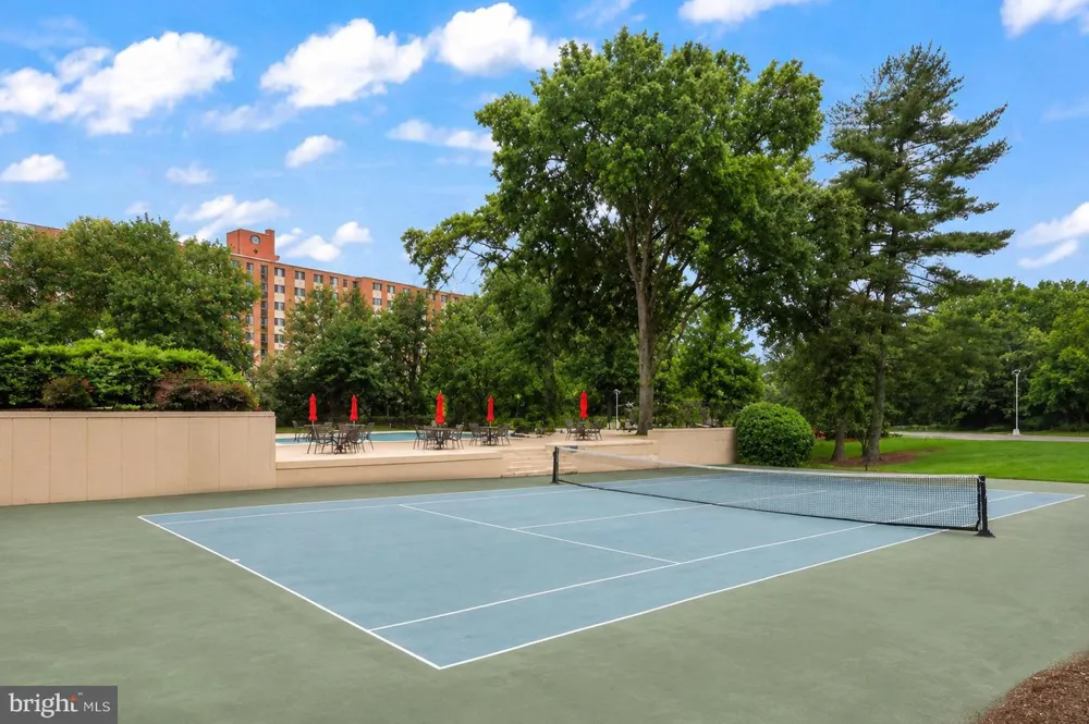 1300 ARMY NAVY DRIVE #320 Arlington, VA 22202