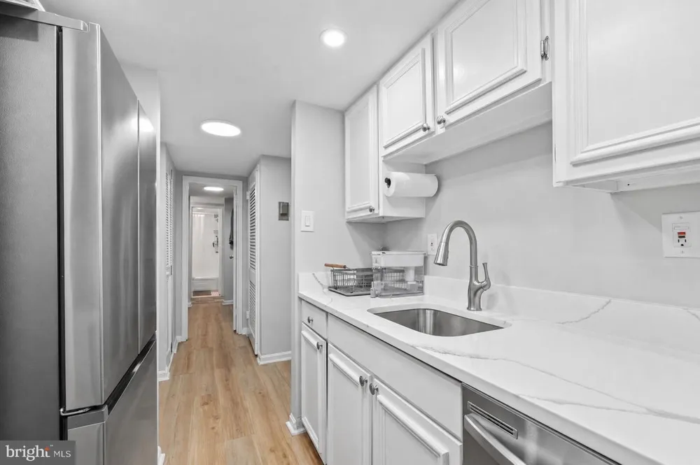 1300 ARMY NAVY DRIVE #320 Arlington, VA 22202