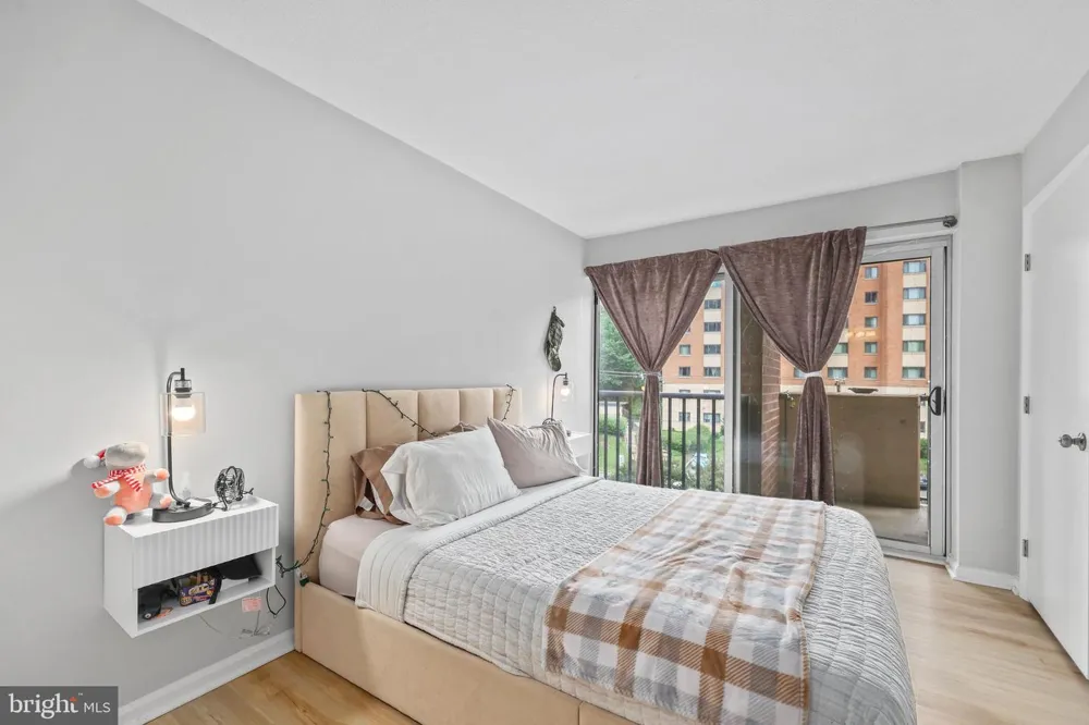 1300 ARMY NAVY DRIVE #320 Arlington, VA 22202