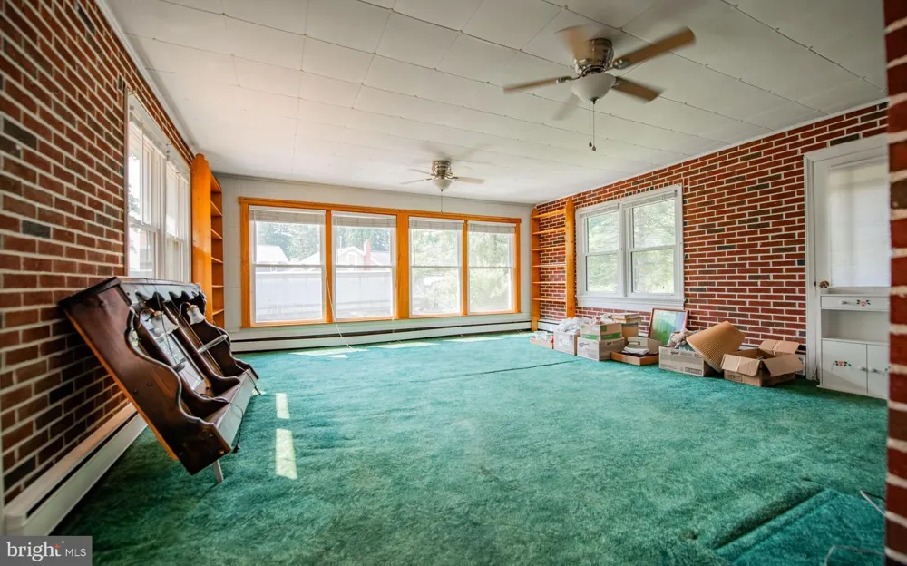 1228 PARK AVE Lock Haven, PA 17745