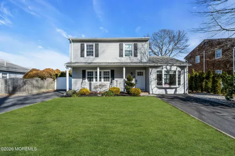 41 Adamston Drive