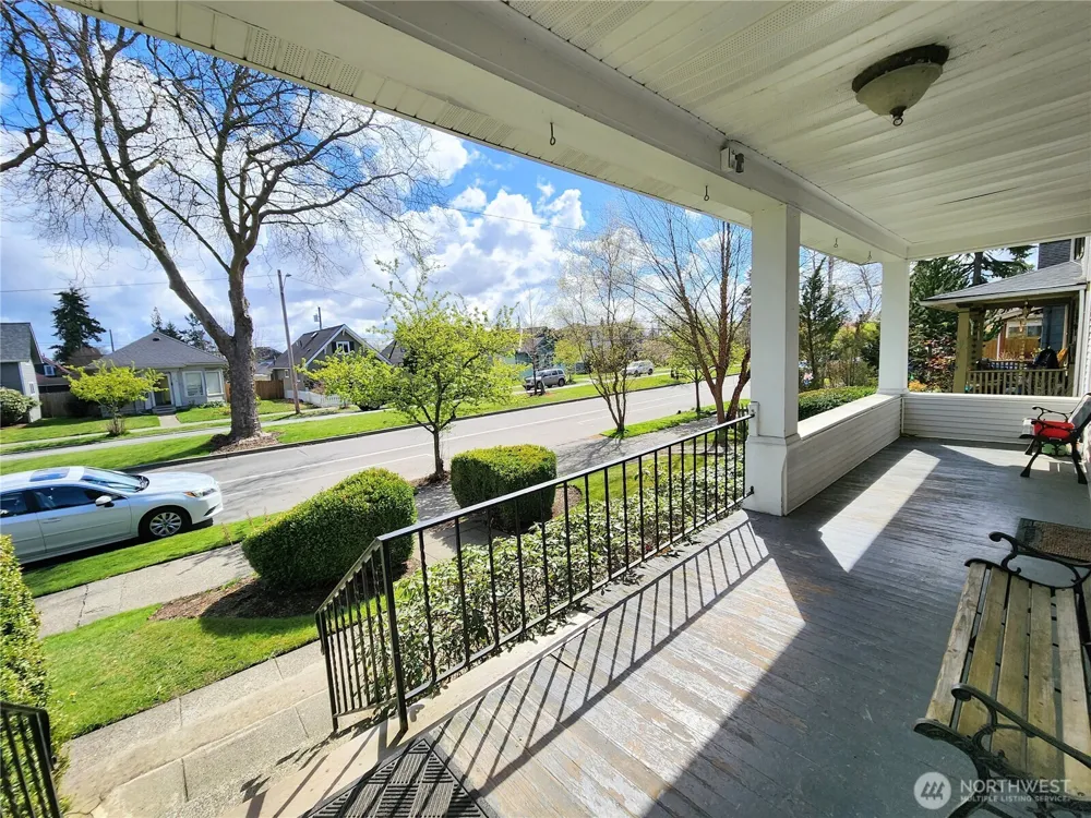 1714 Colby Avenue #2 Everett, WA 98201