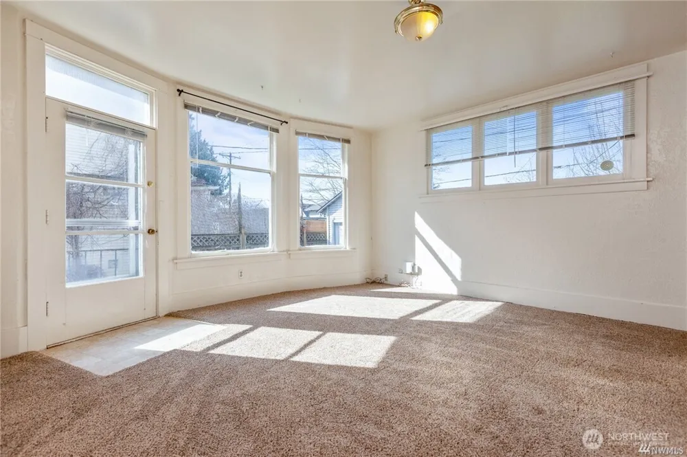 1714 Colby Avenue #2 Everett, WA 98201