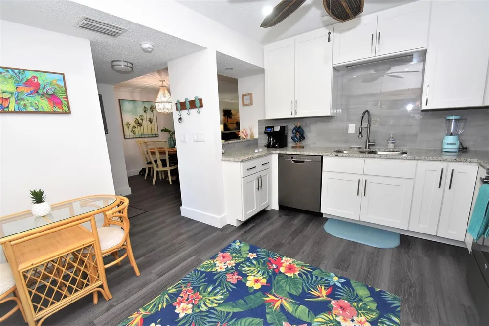 1647 BROOKHOUSE COURT #BR146 Sarasota, FL 34231