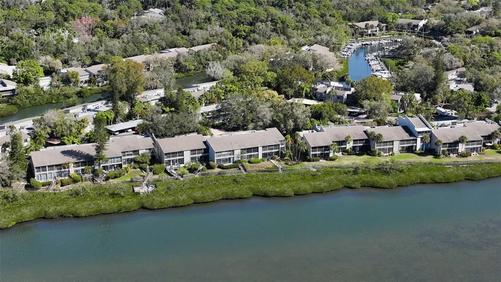 1647 BROOKHOUSE COURT #BR146 Sarasota, FL 34231