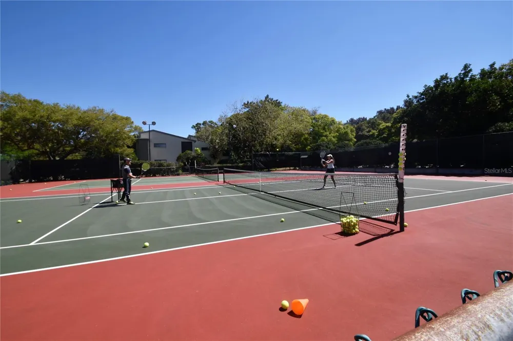 1647 BROOKHOUSE COURT #BR146 Sarasota, FL 34231