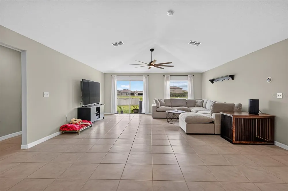 5420 LESLIE CANYON DRIVE Wimauma, FL 33598