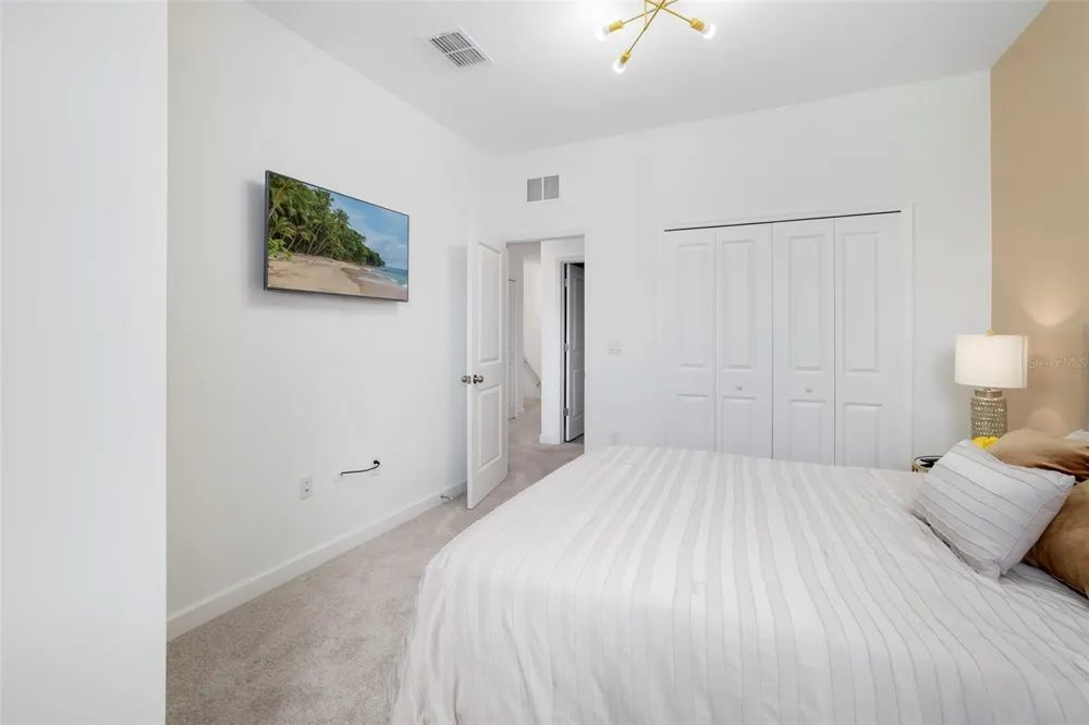 15030 SUNNY DAY DRIVE Bradenton, FL 34211