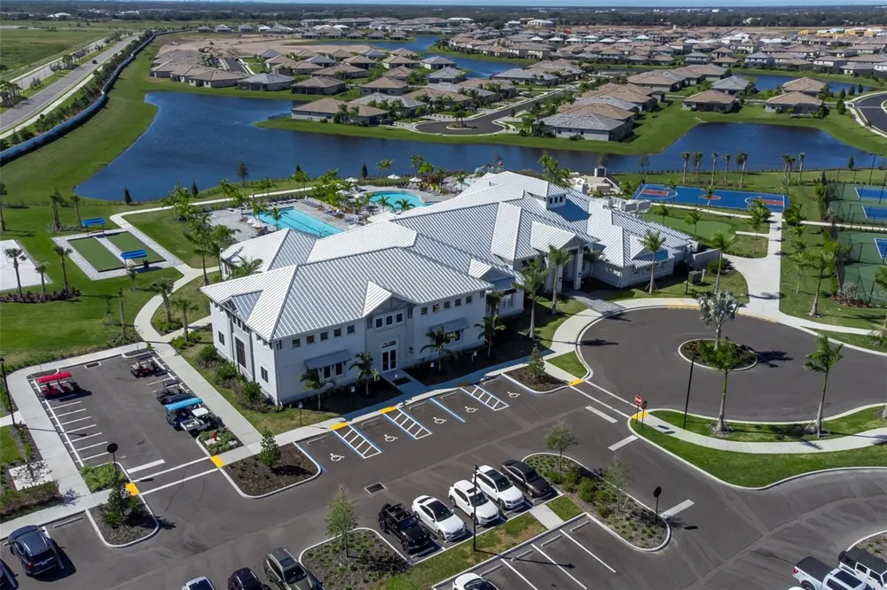 15030 SUNNY DAY DRIVE Bradenton, FL 34211