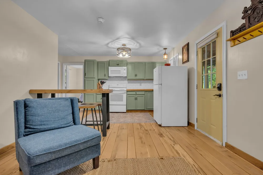135 Tooley Trail Lane Mc Ewen, TN 37101