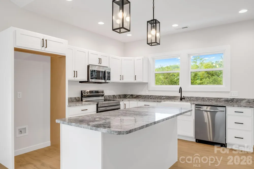 118 Dog Star Lane Alexander, NC 28701