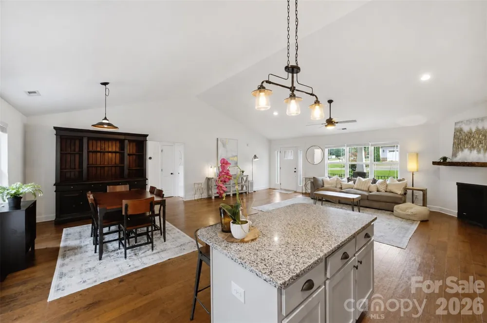 4084 Lydia Suzanne Place Lincolnton, NC 28092