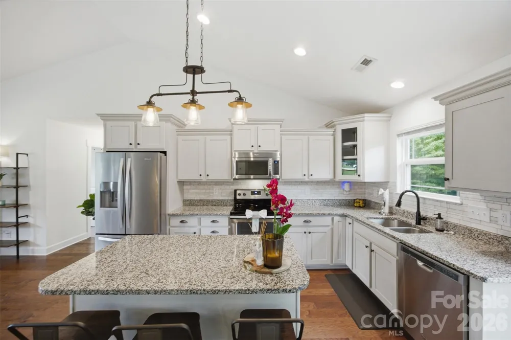 4084 Lydia Suzanne Place Lincolnton, NC 28092