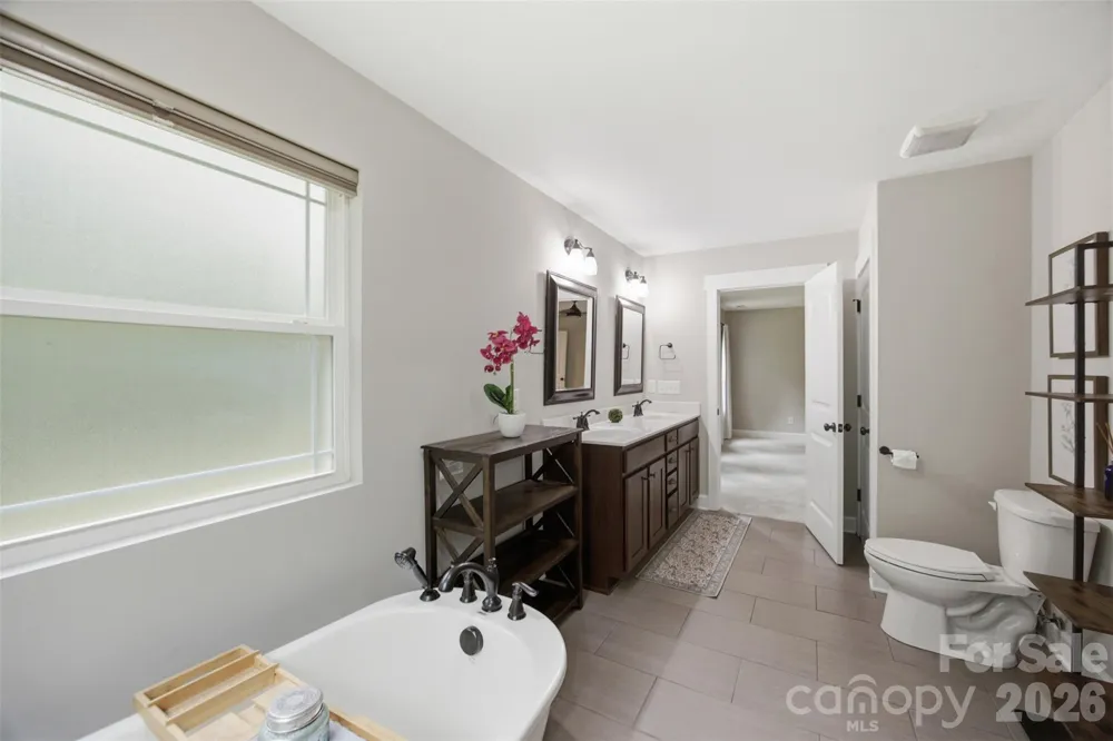 4084 Lydia Suzanne Place Lincolnton, NC 28092