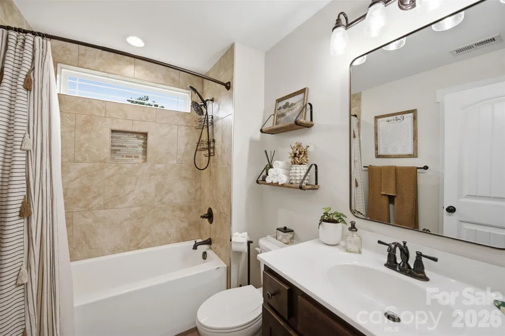 4084 Lydia Suzanne Place Lincolnton, NC 28092