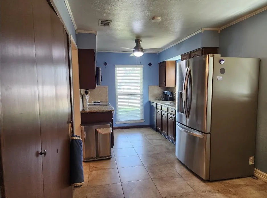 1918 Lewis Trail Grand Prairie, TX 75052