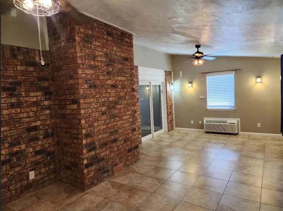 1918 Lewis Trail Grand Prairie, TX 75052