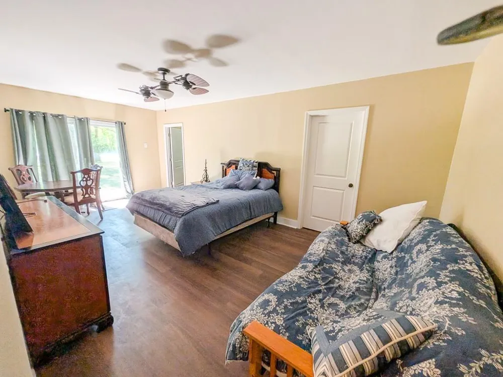 1139 County Rd 403 Anderson, TX 77830