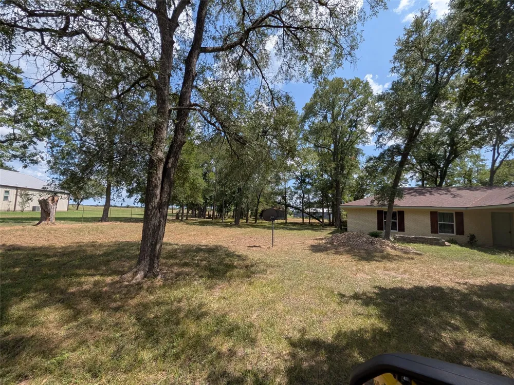 1139 County Rd 403 Anderson, TX 77830