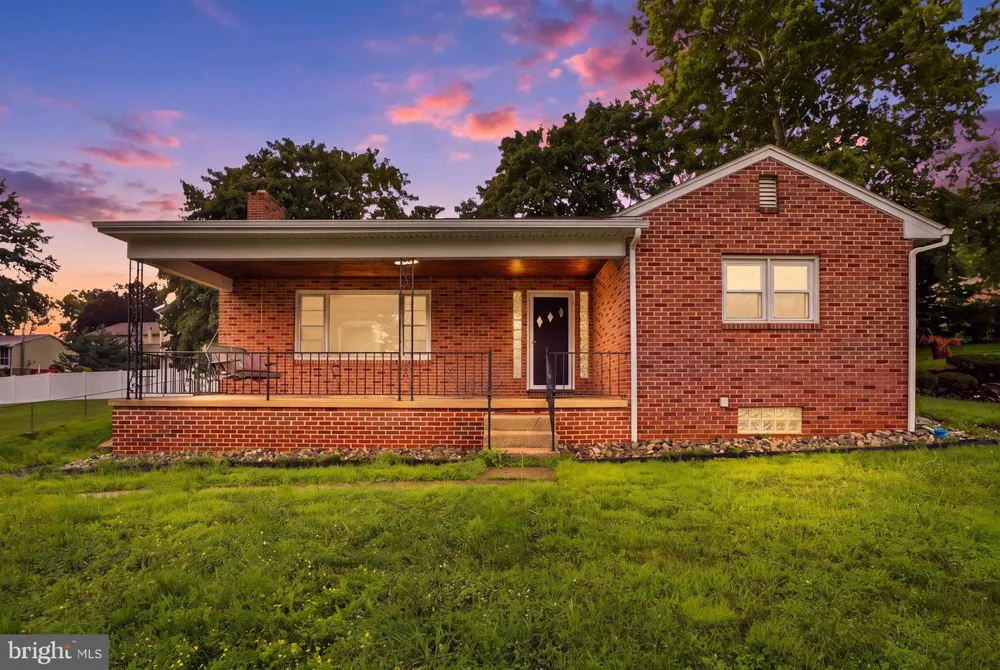 520 WOODLAND VIEW DRIVE York, PA 17406