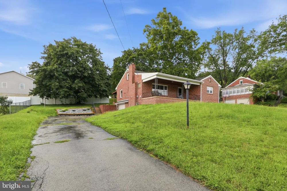 520 WOODLAND VIEW DRIVE York, PA 17406