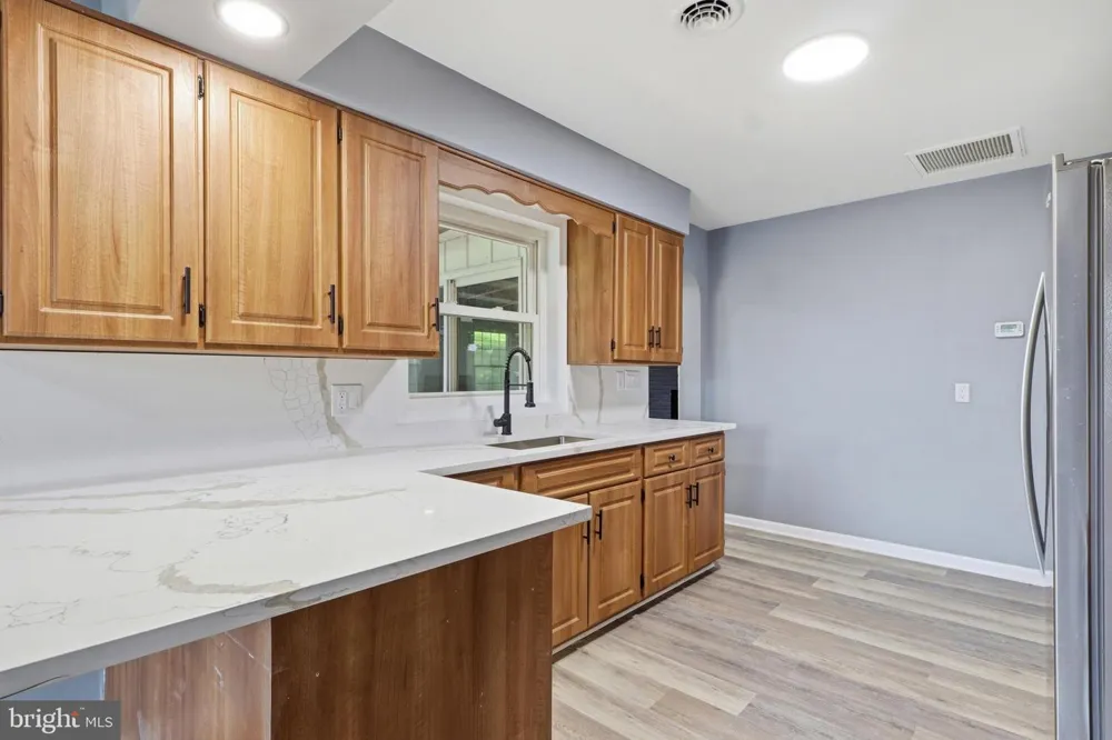 520 WOODLAND VIEW DRIVE York, PA 17406