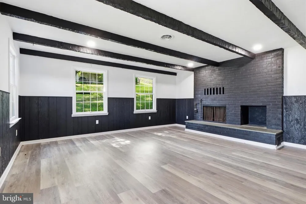 520 WOODLAND VIEW DRIVE York, PA 17406