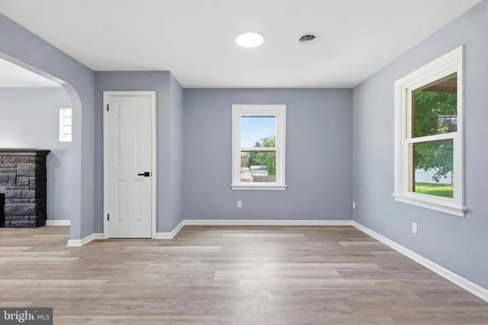 520 WOODLAND VIEW DRIVE York, PA 17406