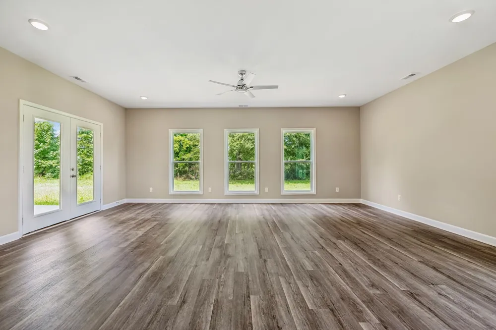 328 Villa St Smithville, TN 37166