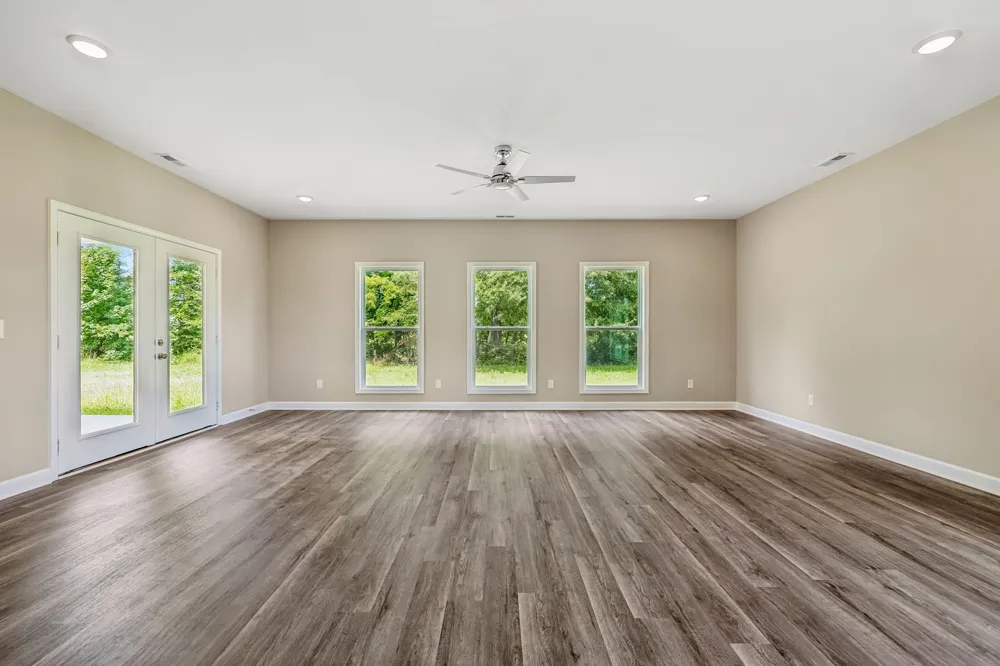 328 Villa St Smithville, TN 37166