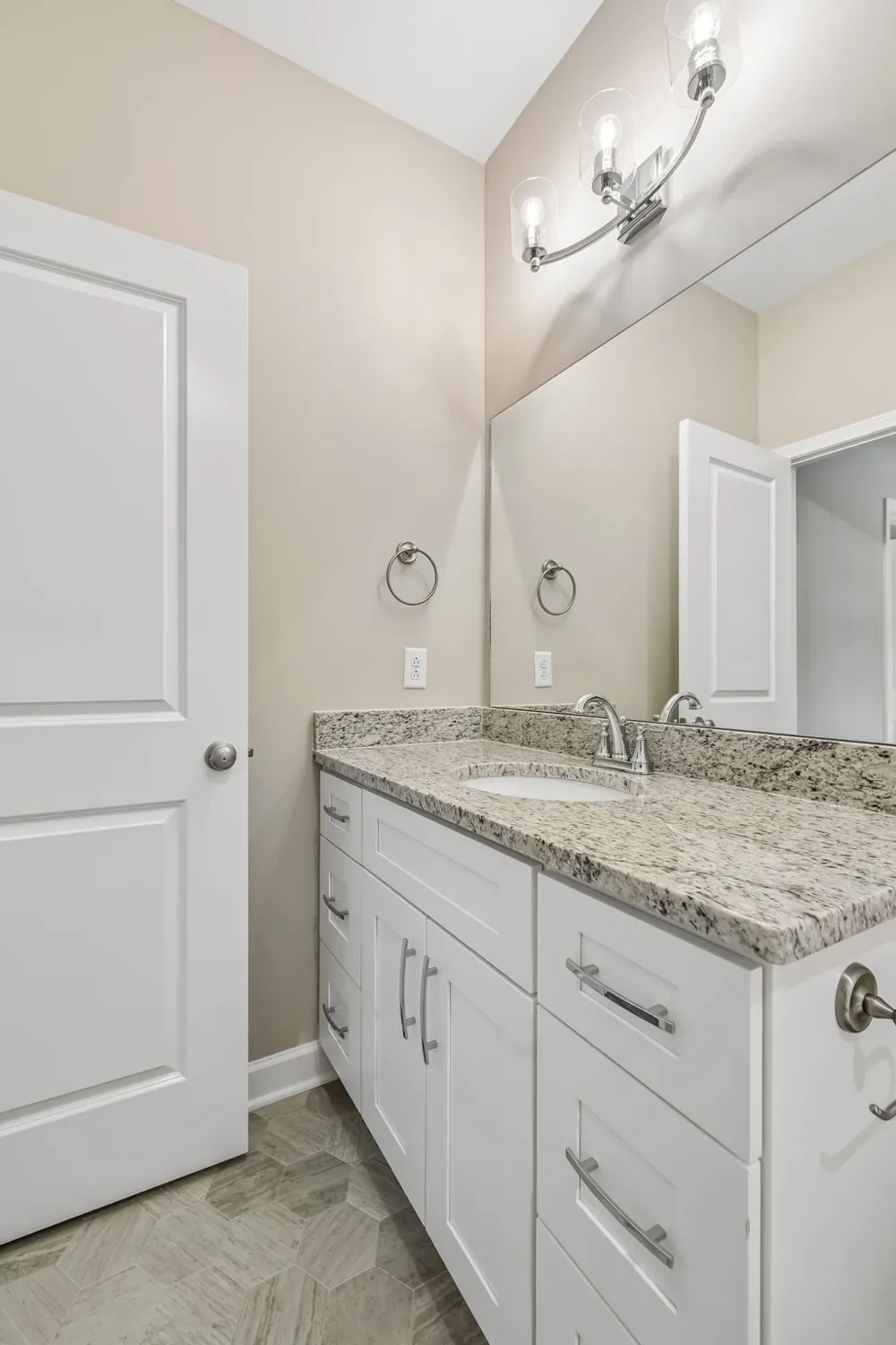 328 Villa St Smithville, TN 37166