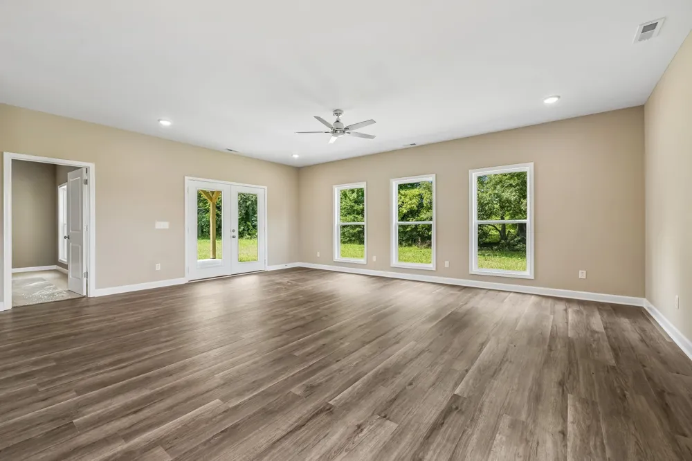 328 Villa St Smithville, TN 37166