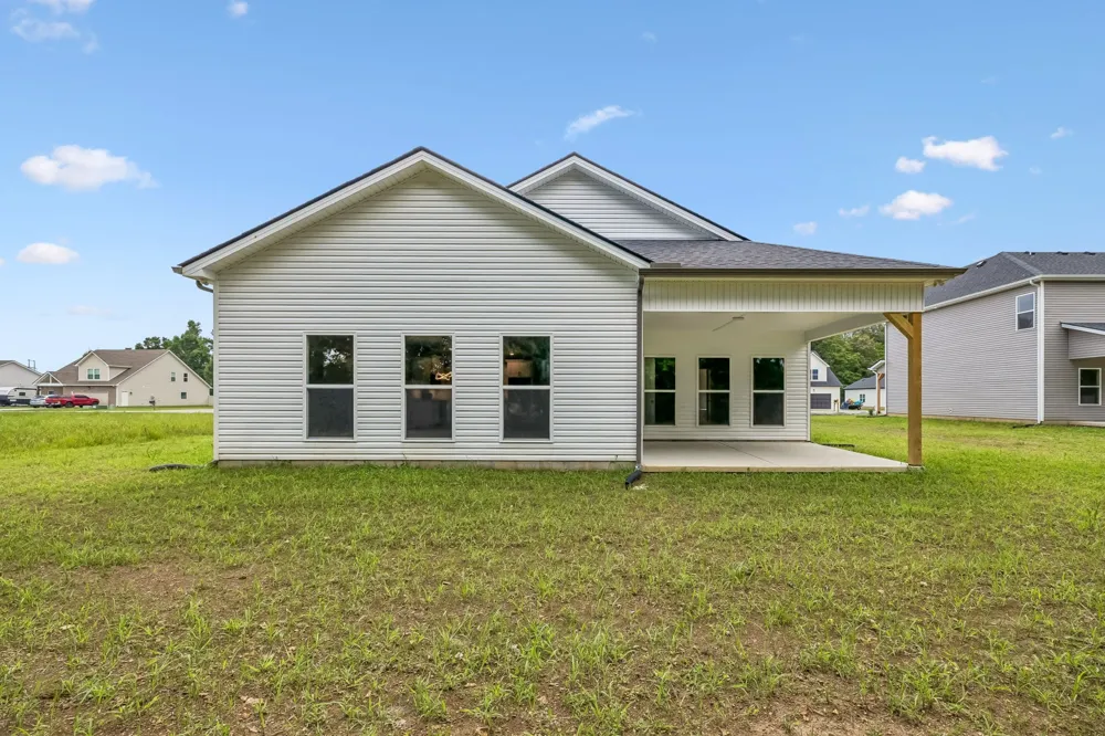 328 Villa St Smithville, TN 37166