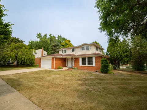 3340 Bluett Drive