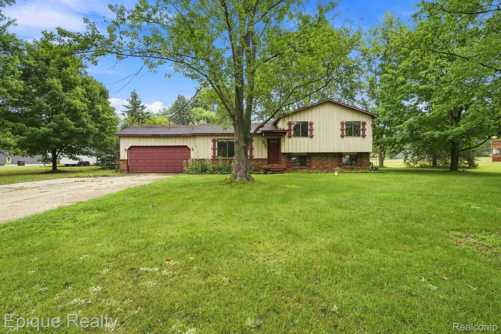 8534 Tim Tam Trail Flushing Charter Township, MI 48433