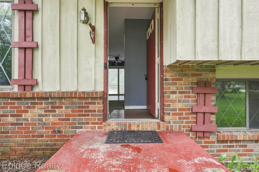 8534 Tim Tam Trail Flushing Charter Township, MI 48433