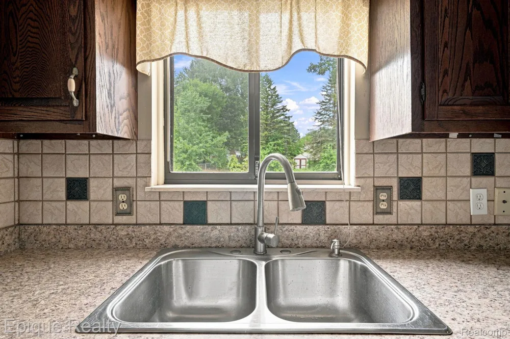 8534 Tim Tam Trail Flushing Charter Township, MI 48433
