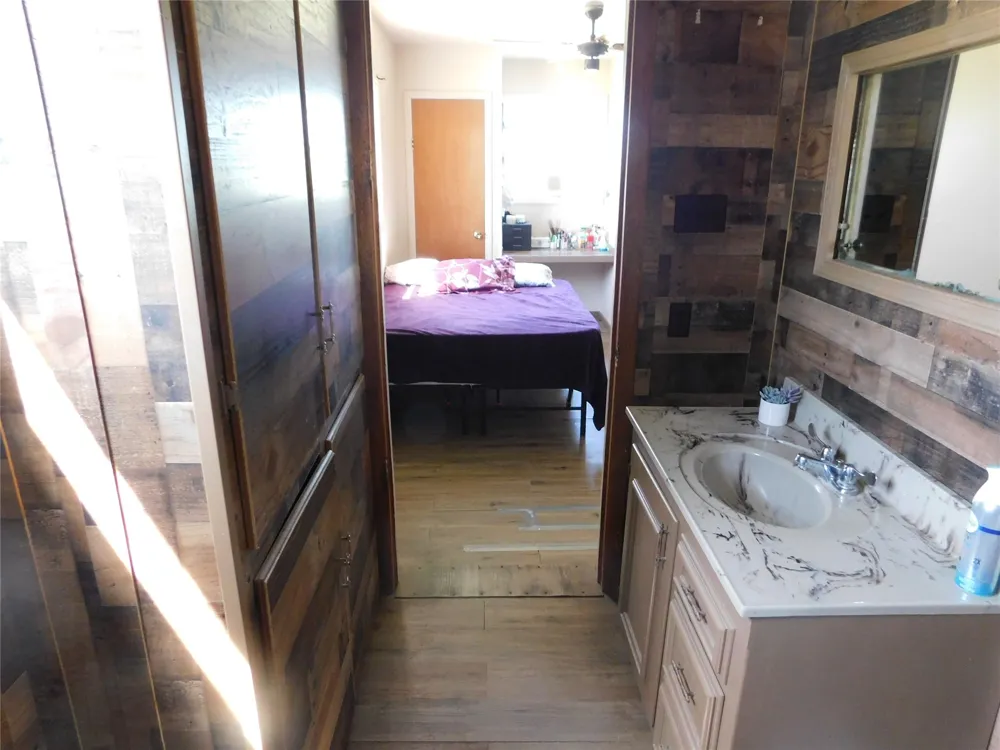5401 Hwy 36 Comanche, TX 76442