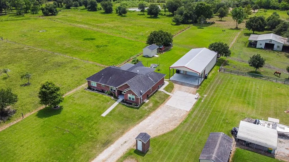 12824 Gibbs Street Santa Fe, TX 77517
