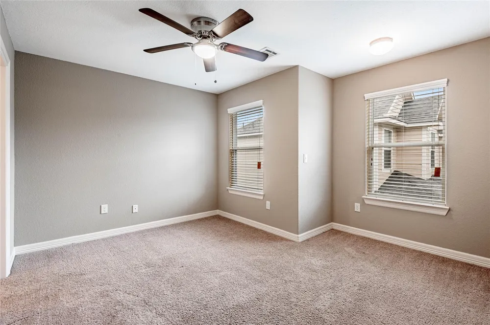 2002 20th Street #402 Huntsville, TX 77340