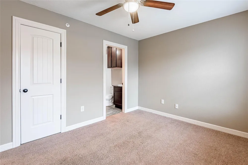 2002 20th Street #402 Huntsville, TX 77340