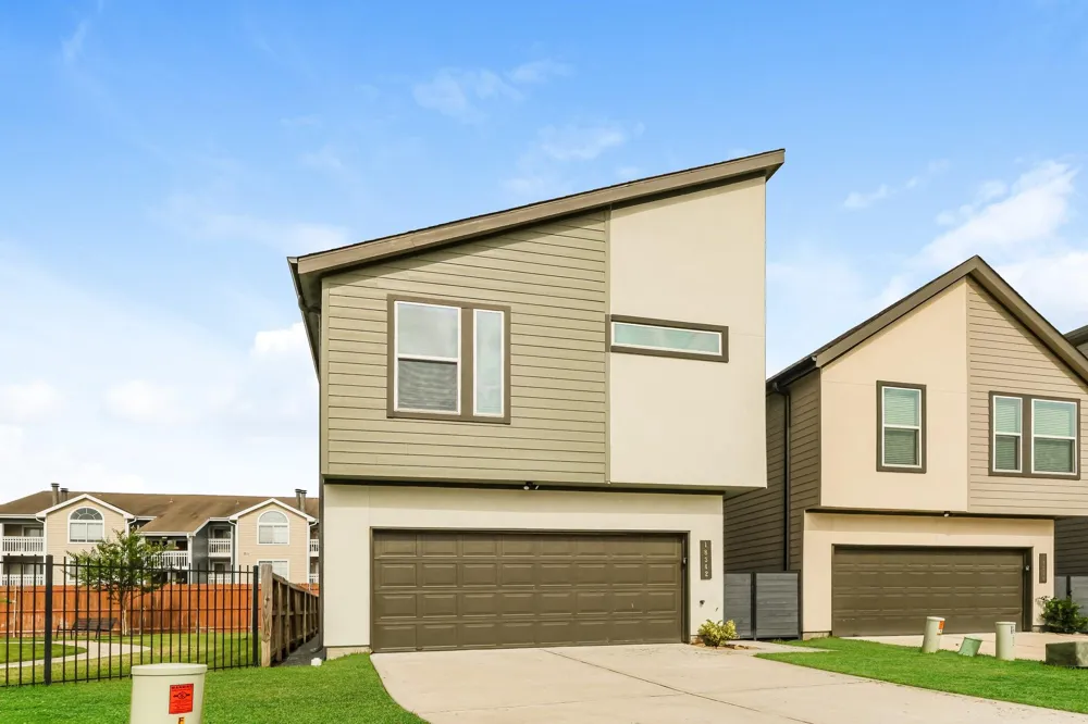 18342 W Centro Circle Shenandoah, TX 77385