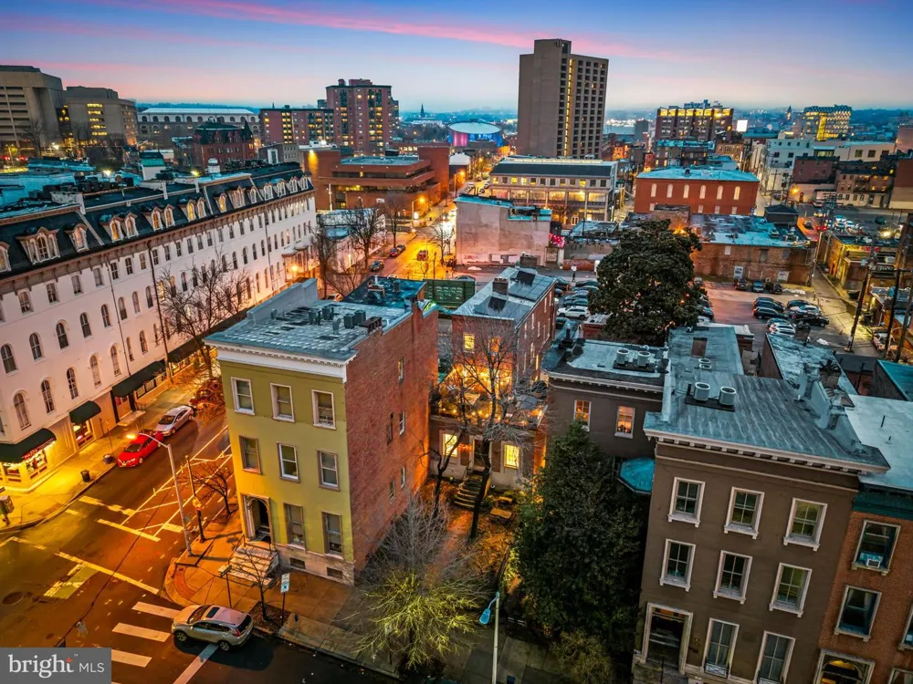 16 W READ STREET Baltimore, MD 21201
