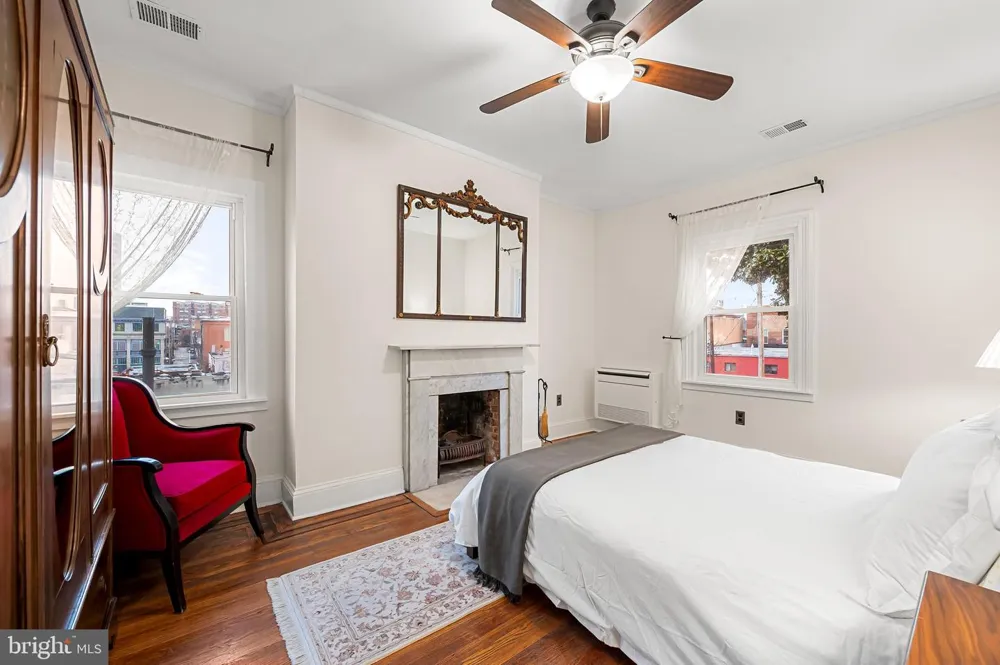 16 W READ STREET Baltimore, MD 21201