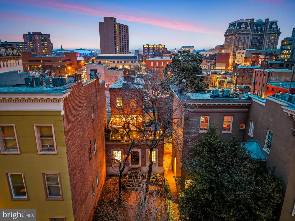 16 W READ STREET Baltimore, MD 21201
