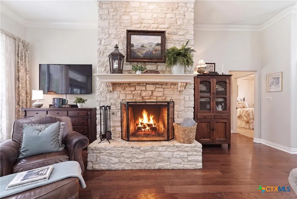 1196 Loch Lane Seguin, TX 78155