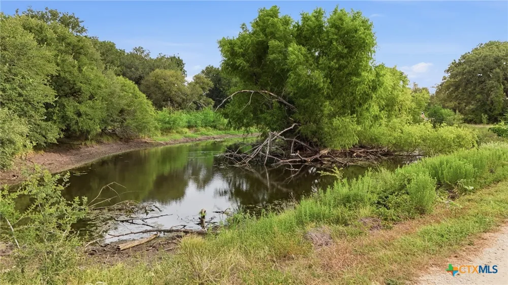 1196 Loch Lane Seguin, TX 78155