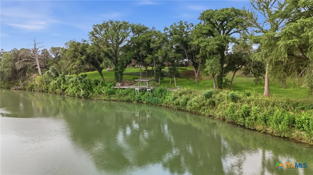 1196 Loch Lane Seguin, TX 78155